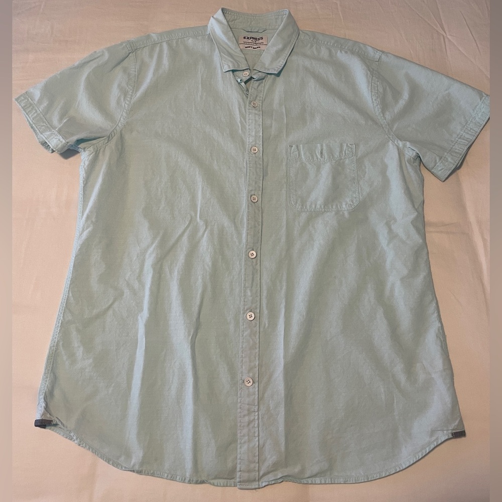 Men’s Express short sleeve button down shirt